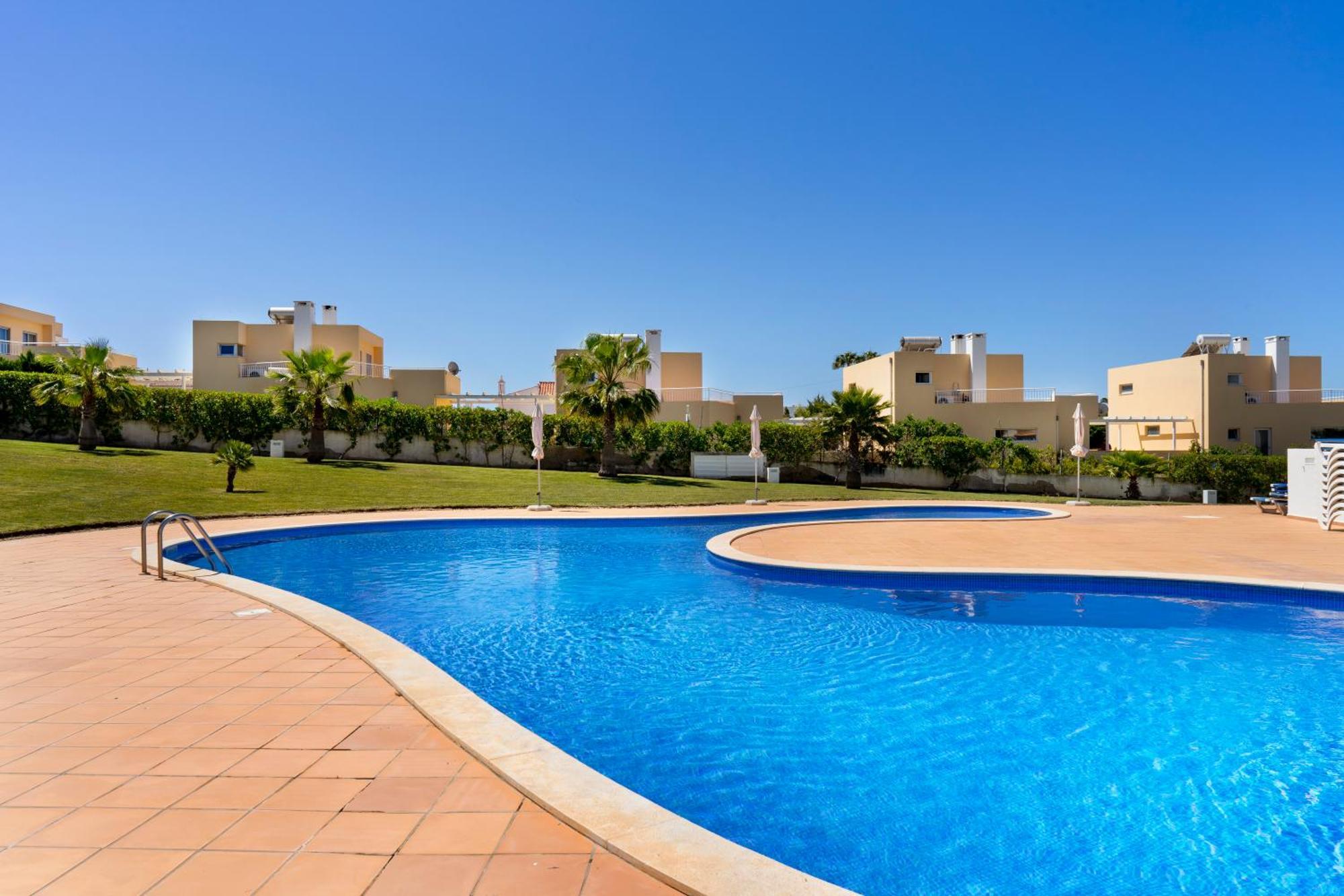 Apartamento No Condominio Baia Village Com Piscina อัลบูเฟรา ภายนอก รูปภาพ